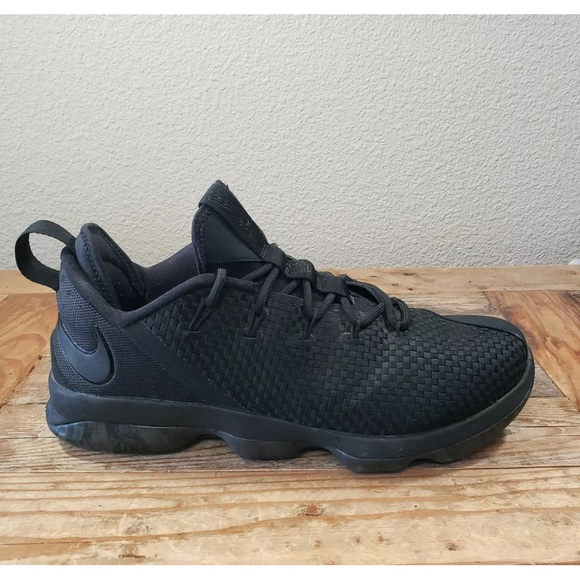 Nike LeBron 14 Low Men's Size 12 Triple Black 2017 878636-002 - Picture 1 of 8
